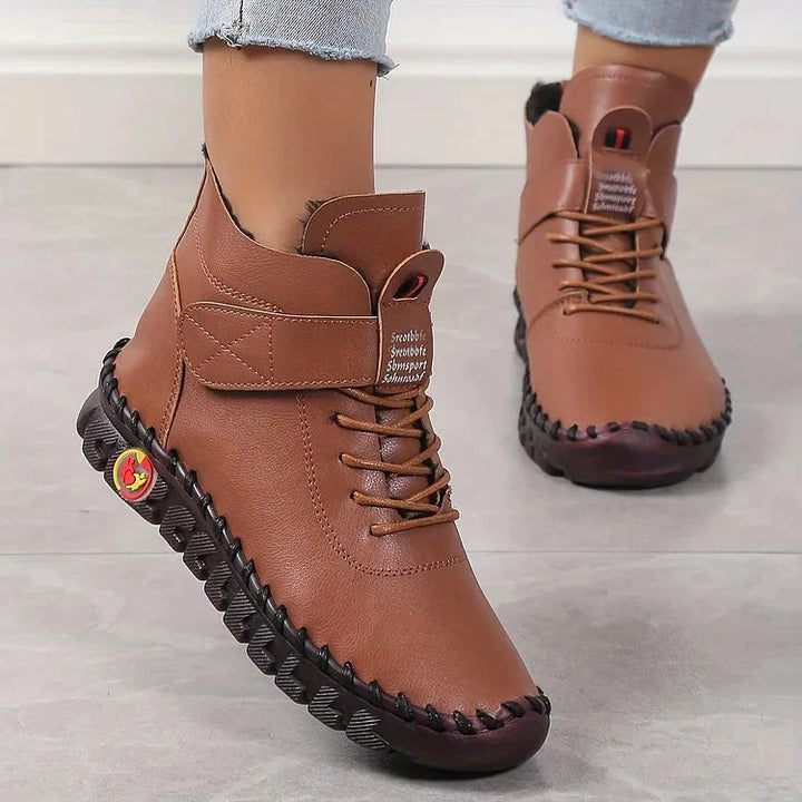 Stylová a pohodlná outdoorová kotníková obuv s odolnou podrážkou