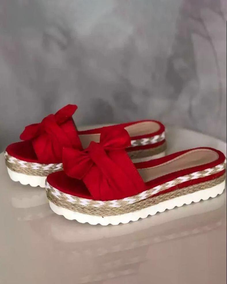 Elegantní dámské sandály s elegantními detaily mašlí