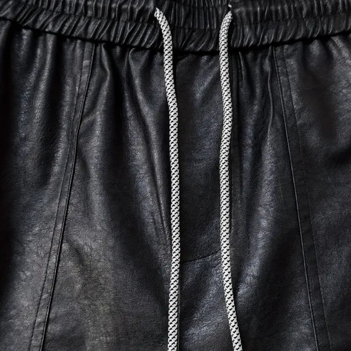 Stylové pánské cargo kalhoty vyrobené z koženého materiálu