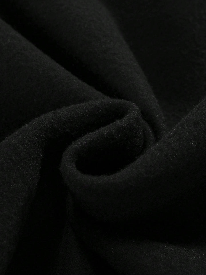 Stylová minimalistická mikina s kapucí a klokaní kapsou pro muže