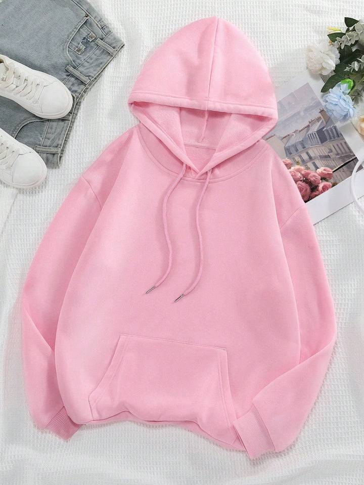 Stylová minimalistická mikina s kapucí a klokaní kapsou pro muže