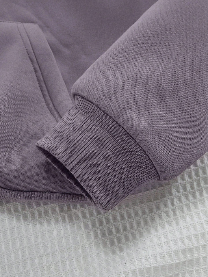Stylová minimalistická mikina s kapucí a klokaní kapsou pro muže