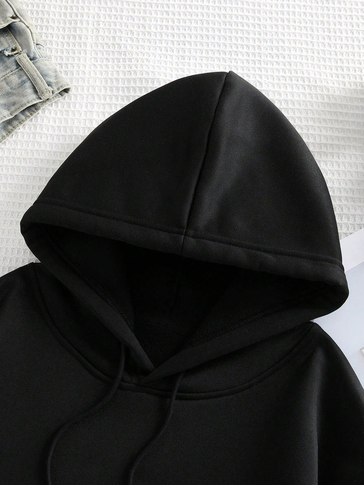 Stylová minimalistická mikina s kapucí a klokaní kapsou pro muže
