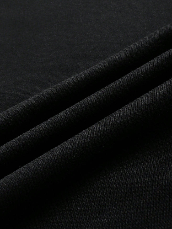 Stylová minimalistická mikina s kapucí a klokaní kapsou pro muže