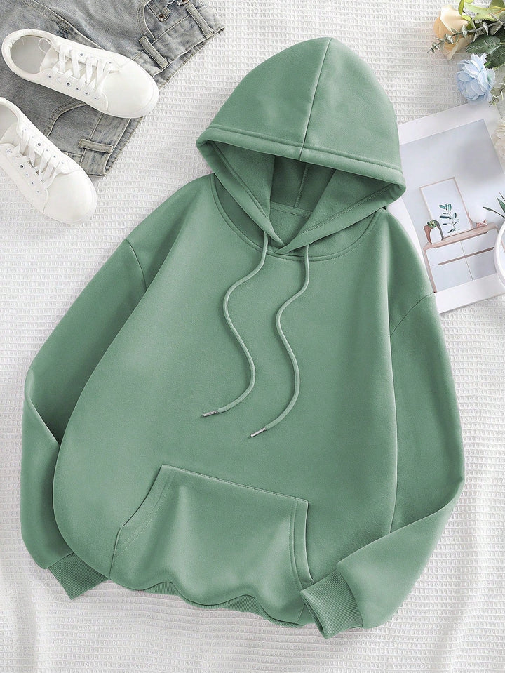 Stylová minimalistická mikina s kapucí a klokaní kapsou pro muže