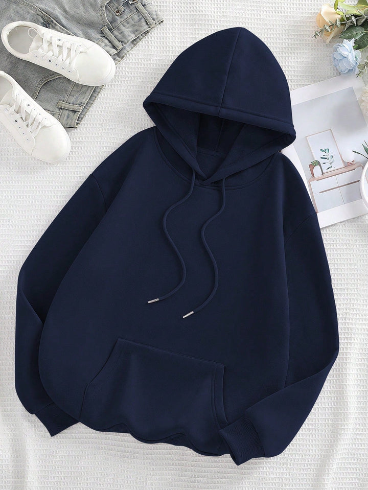 Stylová minimalistická mikina s kapucí a klokaní kapsou pro muže
