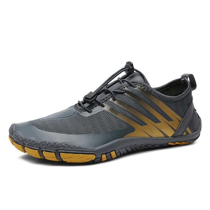 Stylová pánská obuv pro dobrodružné outdoorové sporty