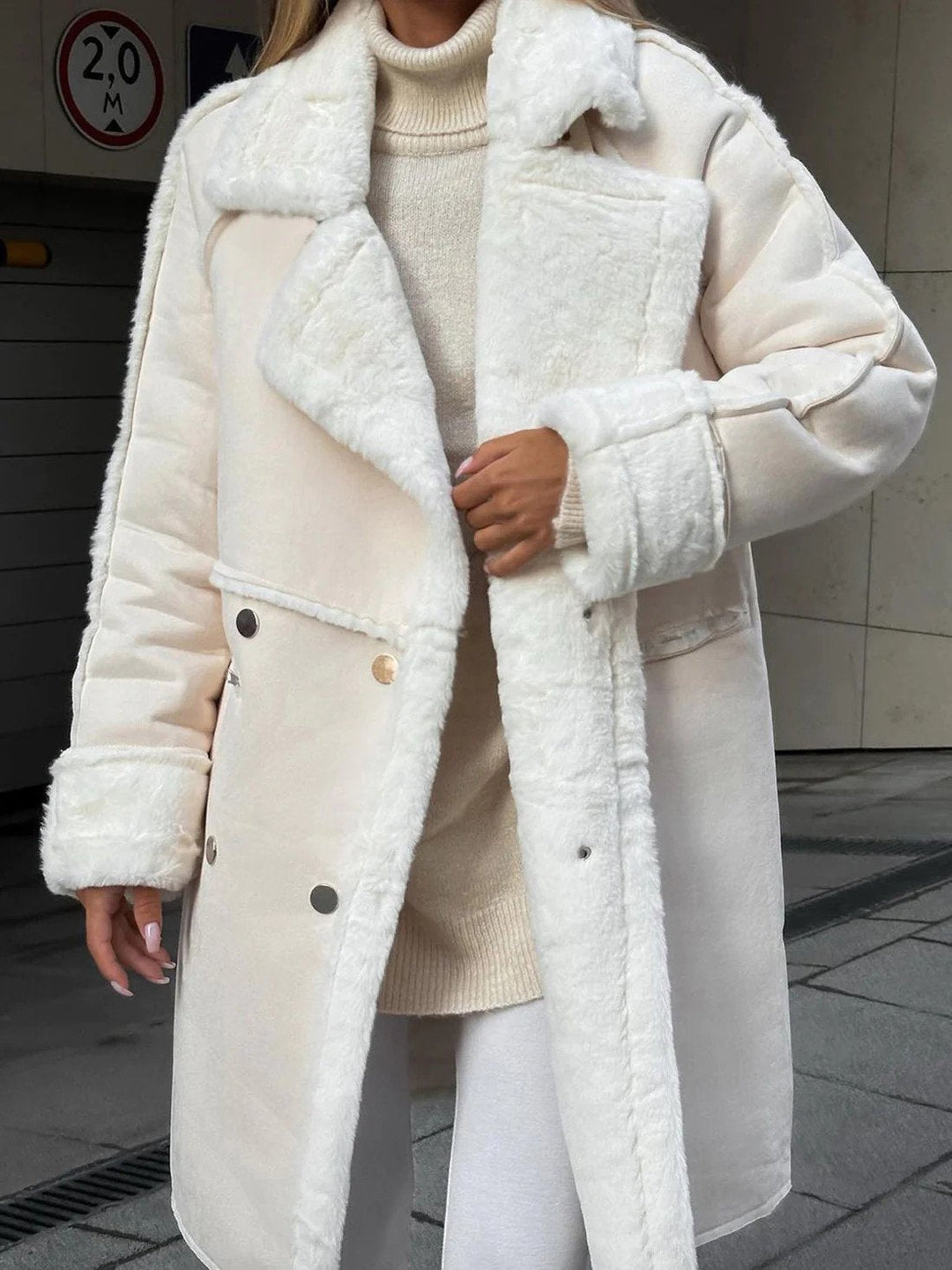 Nadčasová dámská bunda pro elegantní vzhled