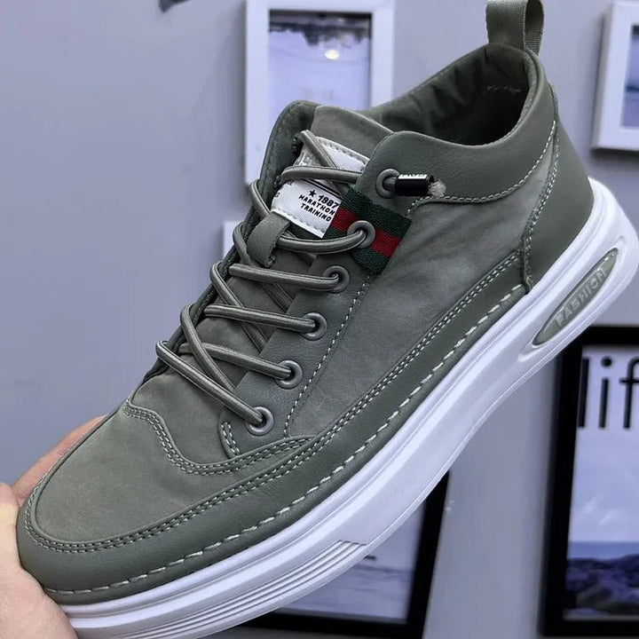 Stylové klasické pánské skateboardové boty