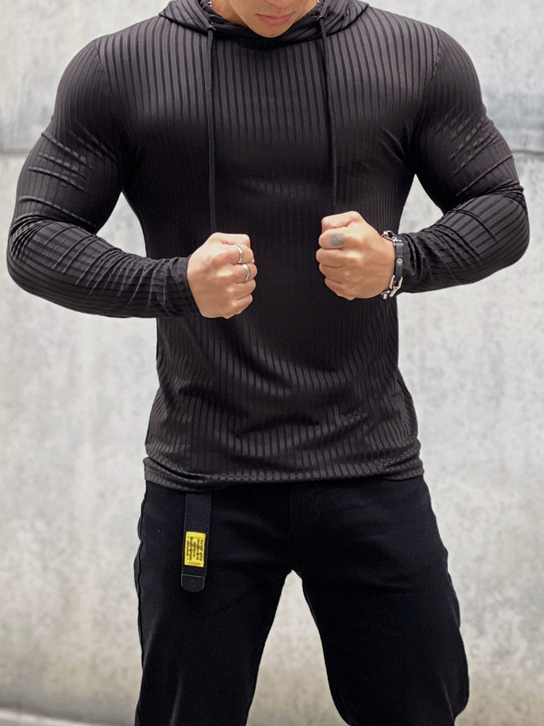 Stylová a minimalistická vesta pro muže