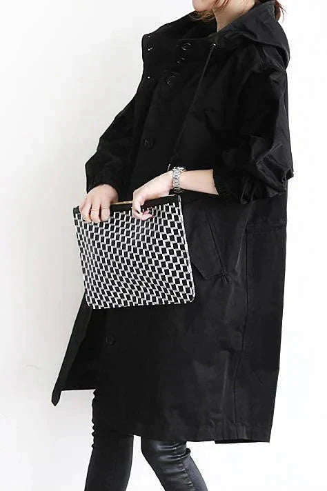 Trendy městský plášť s stylovou oversized kapucí pro dámy