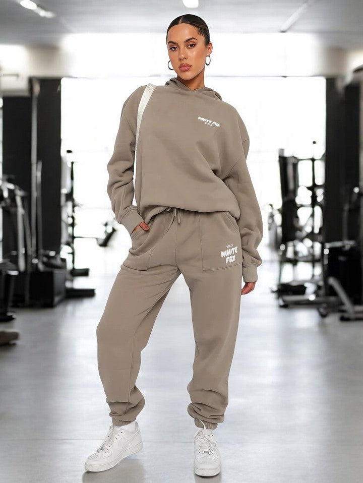 Luxe Cozy Collection | Trendy a pohodlný hoodie set pro dámy – superměkký svetr s tepláky